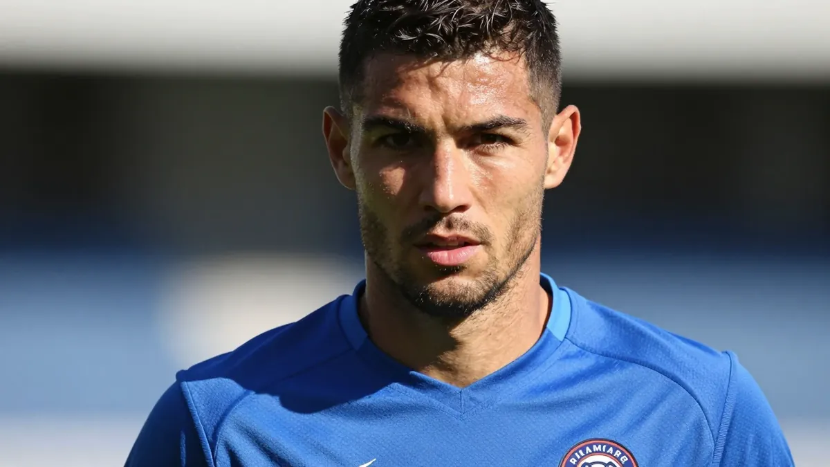 Leicester City are finalising a late-window move for Hibernian centre-back Warren O'Hora, a player manager Russell Martin...