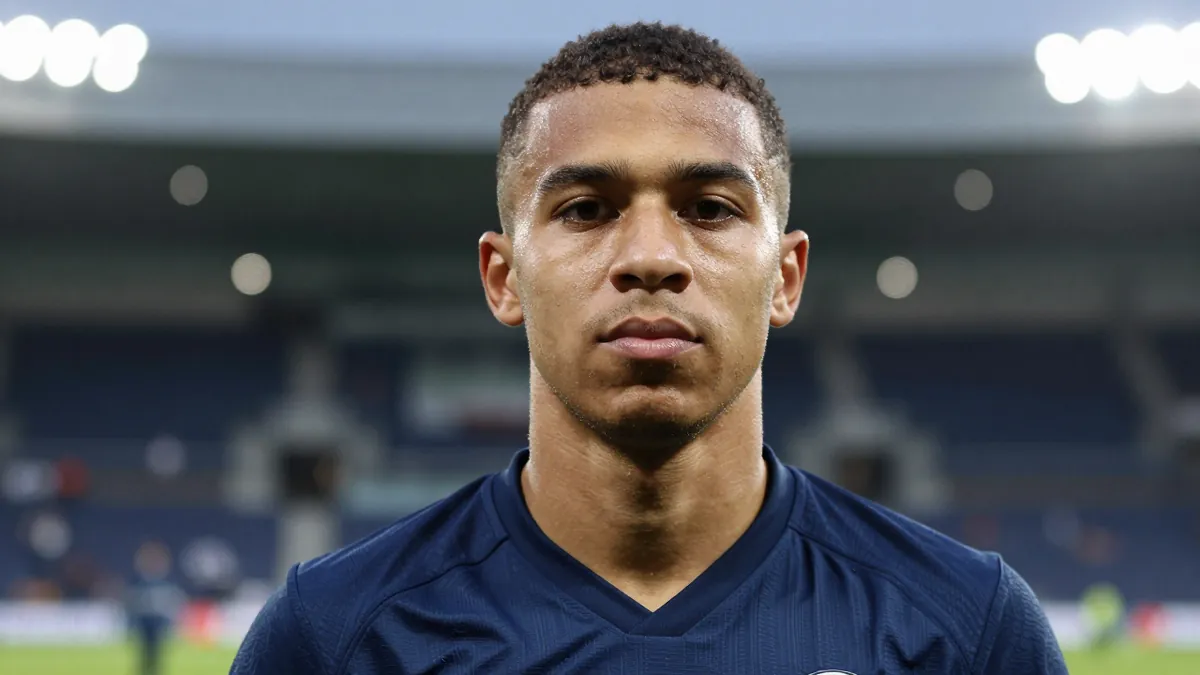 Leicester City complete first permanent signing in 18 months with Liam Cullen
